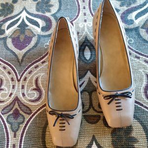 Naturalizer Leather Tan/Black Trim Shoe Size 11